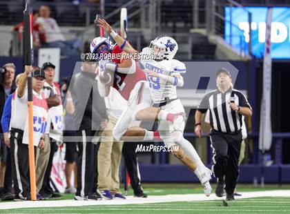 Thumbnail 3 in Tidehaven vs. Gunter (UIL 3A D2 Football Final) photogallery.