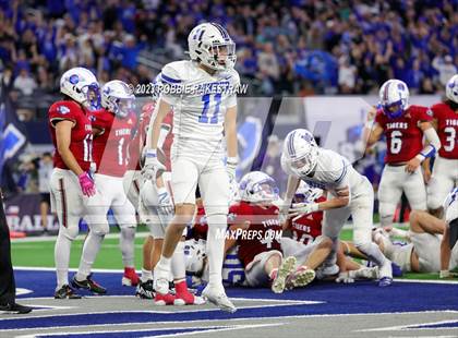 Thumbnail 2 in Tidehaven vs. Gunter (UIL 3A D2 Football Final) photogallery.