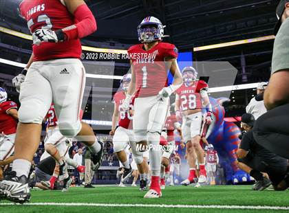 Thumbnail 1 in Tidehaven vs. Gunter (UIL 3A D2 Football Final) photogallery.