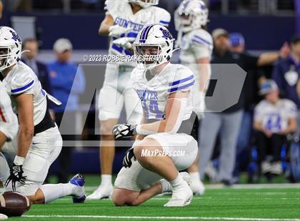 Thumbnail 1 in Tidehaven vs. Gunter (UIL 3A D2 Football Final) photogallery.