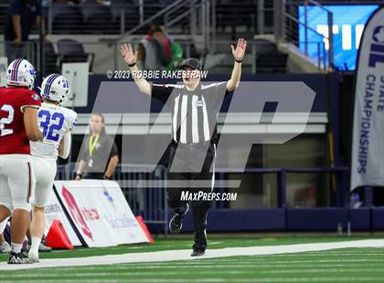 Thumbnail 3 in Tidehaven vs. Gunter (UIL 3A D2 Football Final) photogallery.
