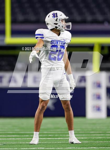 Thumbnail 3 in Tidehaven vs. Gunter (UIL 3A D2 Football Final) photogallery.