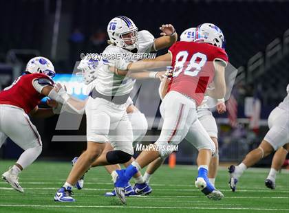 Thumbnail 2 in Tidehaven vs. Gunter (UIL 3A D2 Football Final) photogallery.