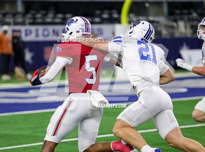 Thumbnail 2 in Tidehaven vs. Gunter (UIL 3A D2 Football Final) photogallery.