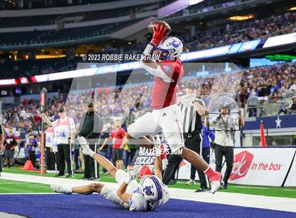 Thumbnail 1 in Tidehaven vs. Gunter (UIL 3A D2 Football Final) photogallery.
