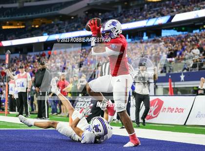 Thumbnail 1 in Tidehaven vs. Gunter (UIL 3A D2 Football Final) photogallery.