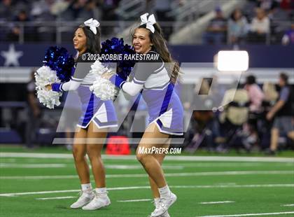 Thumbnail 3 in Tidehaven vs. Gunter (UIL 3A D2 Football Final) photogallery.