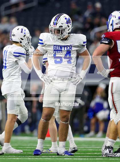 Thumbnail 2 in Tidehaven vs. Gunter (UIL 3A D2 Football Final) photogallery.