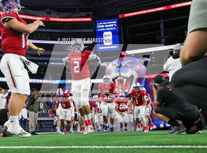 Thumbnail 1 in Tidehaven vs. Gunter (UIL 3A D2 Football Final) photogallery.