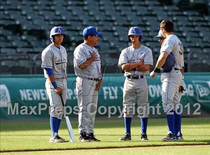 Thumbnail 3 in De La Salle vs. Bishop Amat (Dave Stewart/Oakland A's Showdown) photogallery.