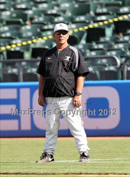 Thumbnail 1 in De La Salle vs. Bishop Amat (Dave Stewart/Oakland A's Showdown) photogallery.