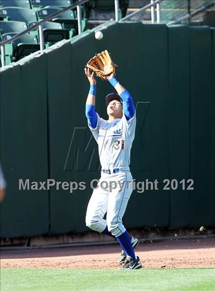 Thumbnail 2 in De La Salle vs. Bishop Amat (Dave Stewart/Oakland A's Showdown) photogallery.