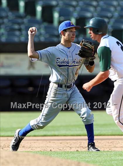 Thumbnail 2 in De La Salle vs. Bishop Amat (Dave Stewart/Oakland A's Showdown) photogallery.