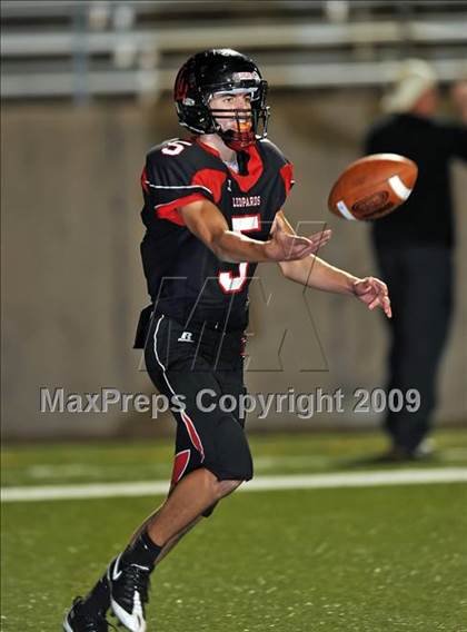Thumbnail 1 in Prosper vs. Lovejoy (Texas 3A Region II D1 Final) photogallery.