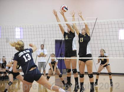 Thumbnail 2 in Galena vs Corona Del Mar (Durango Fall Classic) photogallery.
