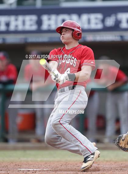 Thumbnail 3 in Winder-Barrow vs. Dana Hills (National High School Invitational) photogallery.