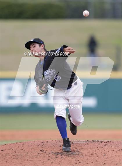 Thumbnail 2 in Winder-Barrow vs. Dana Hills (National High School Invitational) photogallery.