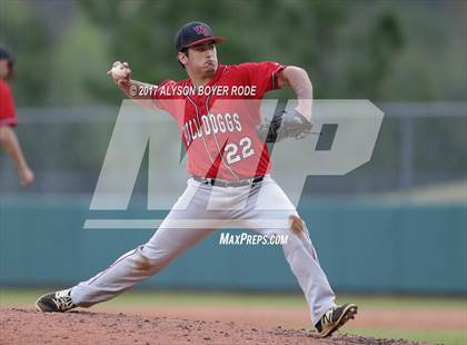 Thumbnail 3 in Winder-Barrow vs. Dana Hills (National High School Invitational) photogallery.