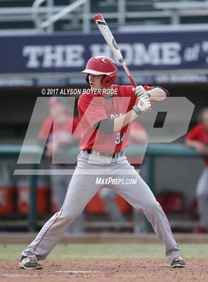 Thumbnail 1 in Winder-Barrow vs. Dana Hills (National High School Invitational) photogallery.