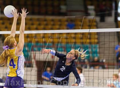 Thumbnail 2 in Vail Christian vs. Kit Carson (CHSAA 1A Pool I) photogallery.