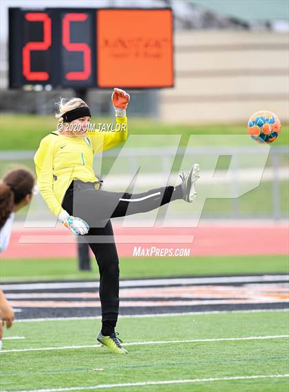 Thumbnail 3 in Lake Worth vs Springtown (Springtown Tournament) photogallery.