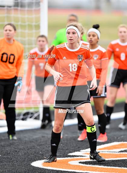 Thumbnail 2 in Lake Worth vs Springtown (Springtown Tournament) photogallery.