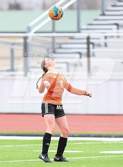 Thumbnail 2 in Lake Worth vs Springtown (Springtown Tournament) photogallery.