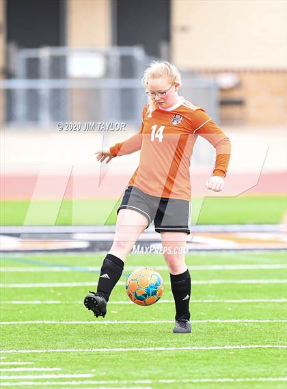 Thumbnail 3 in Lake Worth vs Springtown (Springtown Tournament) photogallery.