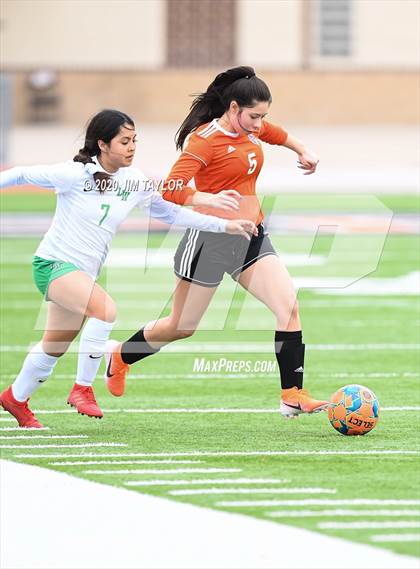 Thumbnail 1 in Lake Worth vs Springtown (Springtown Tournament) photogallery.