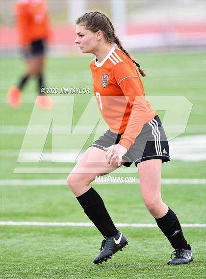 Thumbnail 3 in Lake Worth vs Springtown (Springtown Tournament) photogallery.