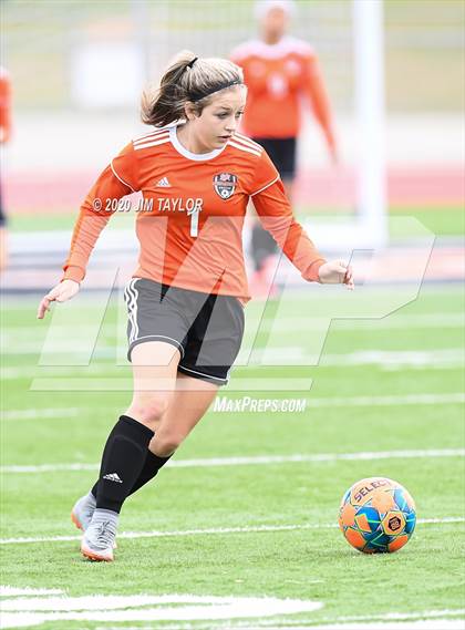 Thumbnail 3 in Lake Worth vs Springtown (Springtown Tournament) photogallery.
