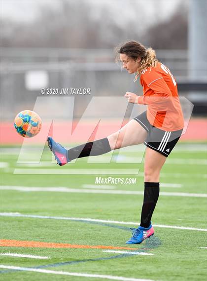 Thumbnail 2 in Lake Worth vs Springtown (Springtown Tournament) photogallery.
