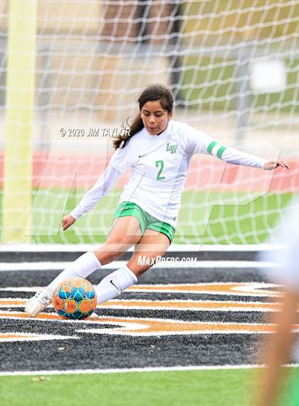 Thumbnail 3 in Lake Worth vs Springtown (Springtown Tournament) photogallery.