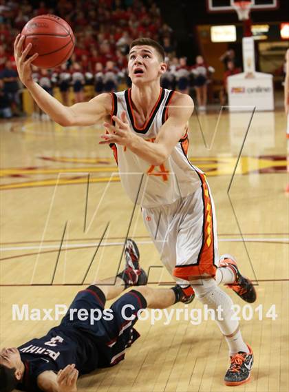Thumbnail 2 in Perry vs. Corona del Sol (AIA D1 Semifinal) photogallery.