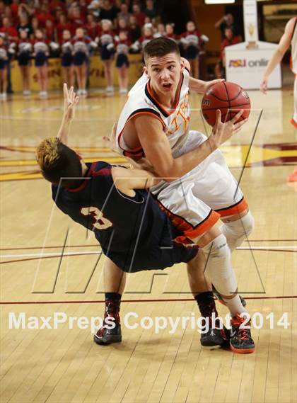 Thumbnail 1 in Perry vs. Corona del Sol (AIA D1 Semifinal) photogallery.