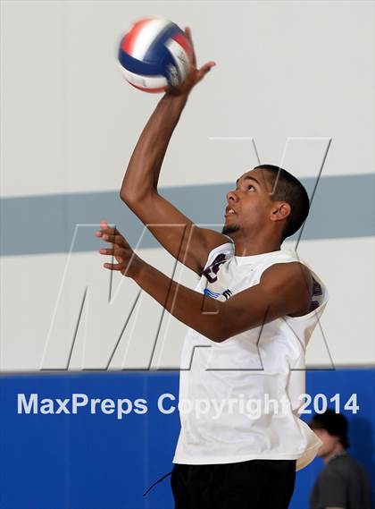 Thumbnail 3 in Laguna Beach vs. Saddleback Valley Christian (CIF SoCal D3 Regional Final) photogallery.