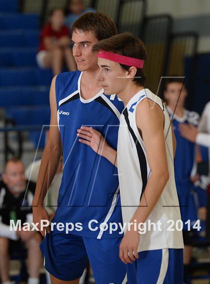 Thumbnail 2 in Laguna Beach vs. Saddleback Valley Christian (CIF SoCal D3 Regional Final) photogallery.