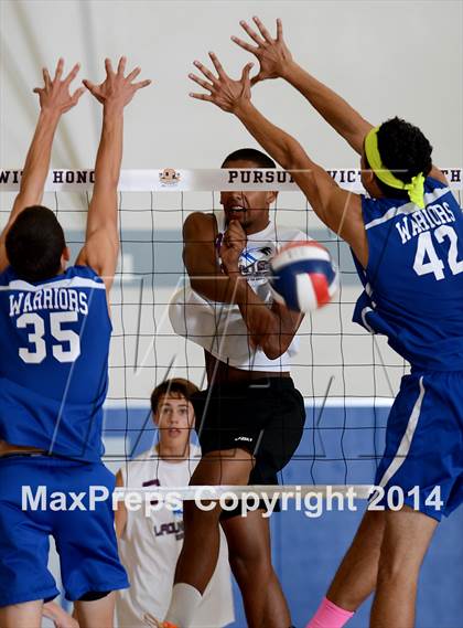 Thumbnail 2 in Laguna Beach vs. Saddleback Valley Christian (CIF SoCal D3 Regional Final) photogallery.