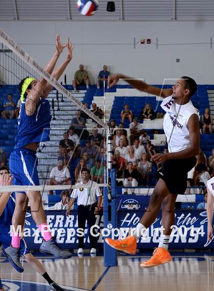 Thumbnail 1 in Laguna Beach vs. Saddleback Valley Christian (CIF SoCal D3 Regional Final) photogallery.