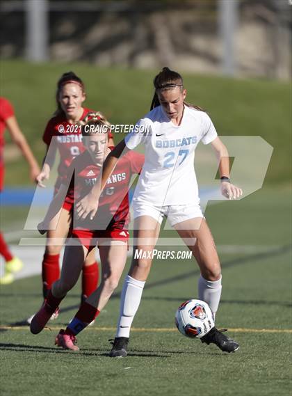 Thumbnail 1 in Crimson Cliffs vs. Sky View (UHSAA 4A Semifinal) photogallery.
