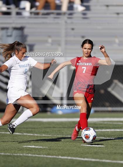 Thumbnail 3 in Crimson Cliffs vs. Sky View (UHSAA 4A Semifinal) photogallery.