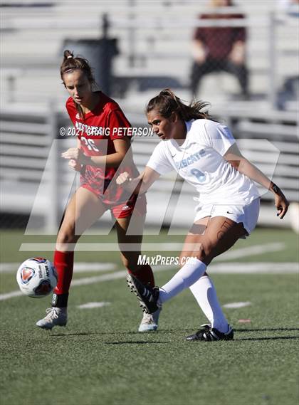 Thumbnail 2 in Crimson Cliffs vs. Sky View (UHSAA 4A Semifinal) photogallery.