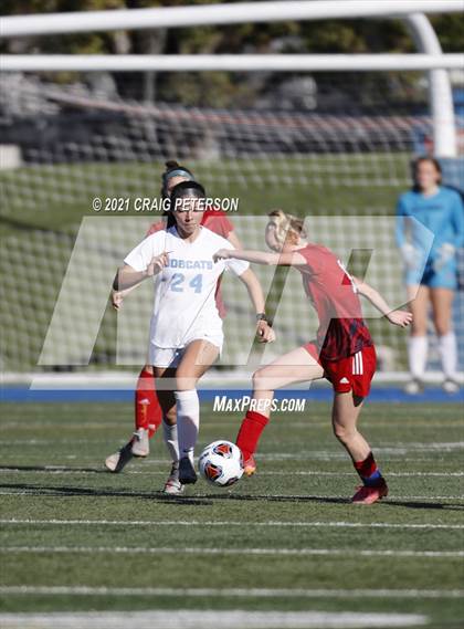 Thumbnail 3 in Crimson Cliffs vs. Sky View (UHSAA 4A Semifinal) photogallery.