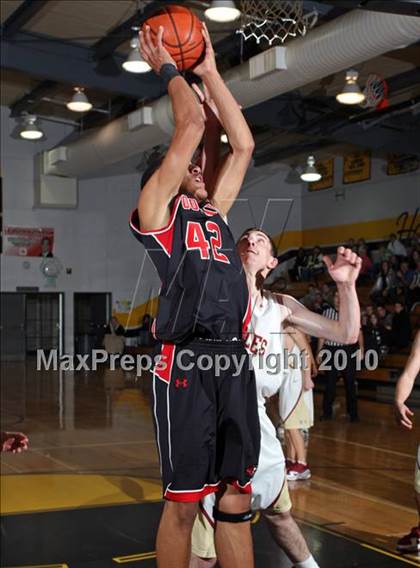 Thumbnail 3 in West Valley vs. Foothill (Hornet Classic) photogallery.