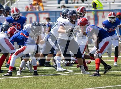 Thumbnail 3 in Pittsford vs. Monroe photogallery.