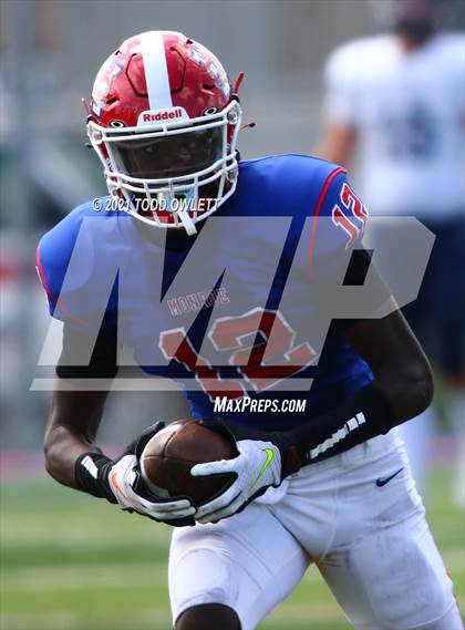 Thumbnail 2 in Pittsford vs. Monroe photogallery.