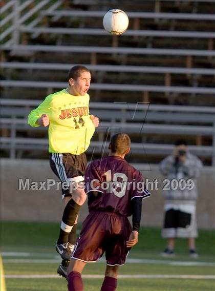 Thumbnail 3 in Golden Valley vs. Jesuit (CIF SJS D1 Final) photogallery.