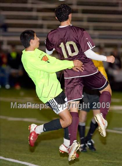 Thumbnail 1 in Golden Valley vs. Jesuit (CIF SJS D1 Final) photogallery.