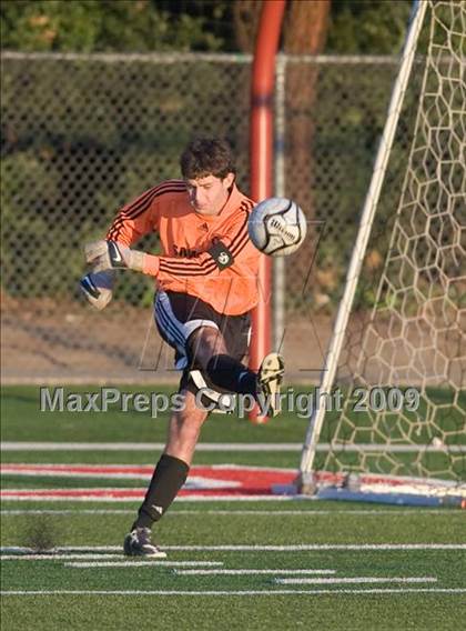 Thumbnail 3 in Golden Valley vs. Jesuit (CIF SJS D1 Final) photogallery.