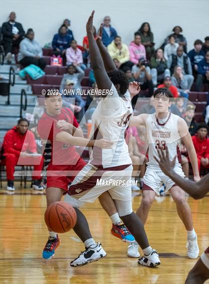 Thumbnail 3 in Bishop Hartley @ Bishop Watterson photogallery.